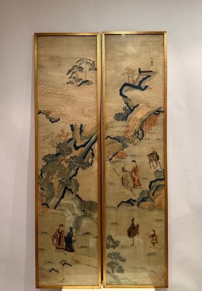 China. Set of two silk panels, Chinese figures,...