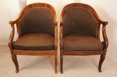 Paire de sièges gondoles en acajou. Epoque...