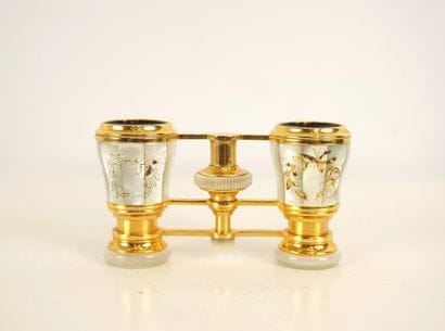 Theater binocular from ALTEX PARIS. Gilded...