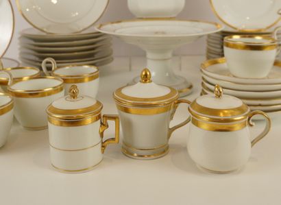 Brussels porcelain. Empire period. 
8 Plates...