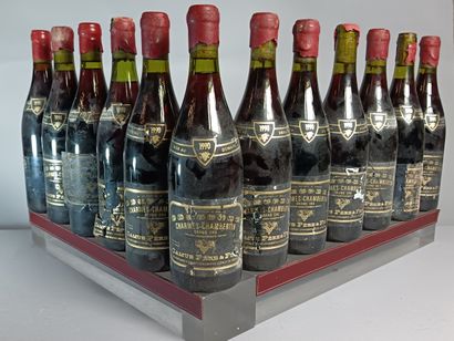 12 Bouteilles CHARMES CHAMBERTIN Grand Cru...