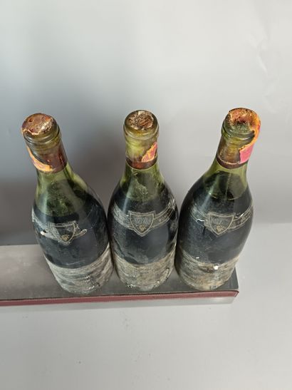 3 Bouteilles CHARMES CHAMBERTIN Grand Cru...