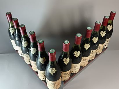 12 Bouteilles POMMARD 1er Cru RUGIENS 1972...