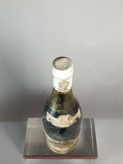 1 Bouteille CORTON Grand Cru POUGETS 1976...
