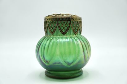 Verre de Bohême. PIQUE FLEURS 089. Art déco...