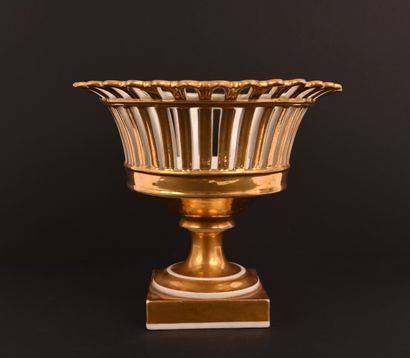 Epoque empire. Paire de coupes à fruits en...