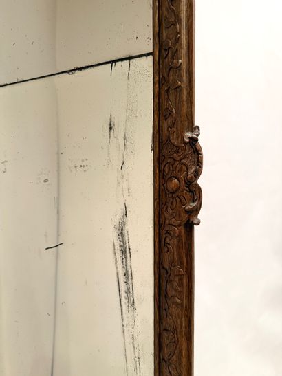 Liège fin XVIIIe. Très beau miroir en chêne...