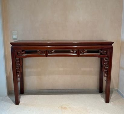 Chine. Console
Dimensions: