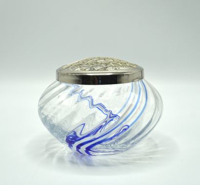 PIQUE FLEURS en verre soufflé.
Verre blanc...