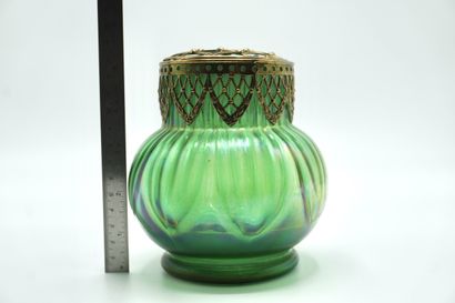 Verre de Bohême. PIQUE FLEURS 089. Art déco...