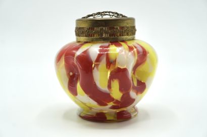 Verre de Bohême. PIQUE FLEURS 056. (Petit)...