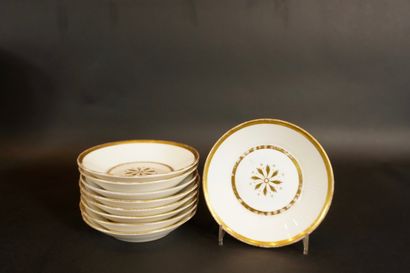 Epoque Empire. Service à café en porcelaine....