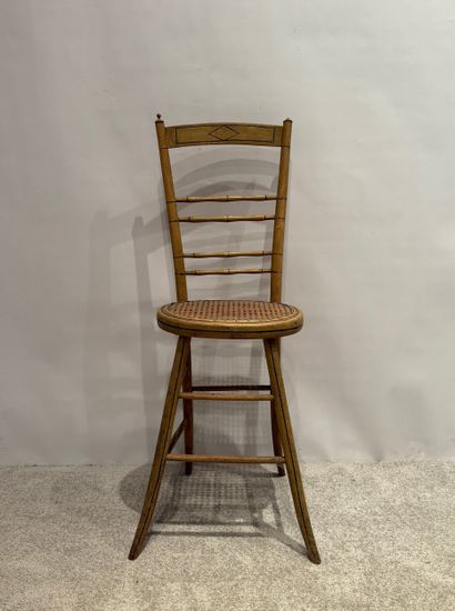 Fin XVIIIe. Chaise d'enfant hauteur pour...