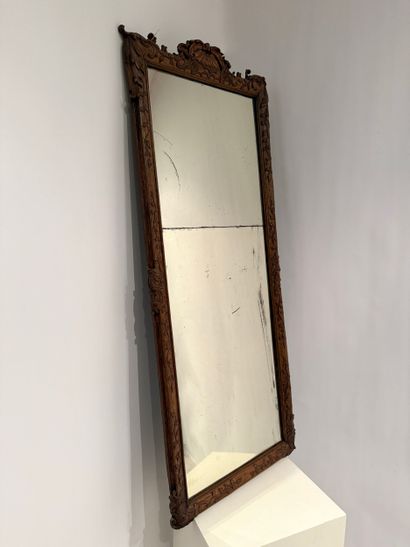 Liège fin XVIIIe. Très beau miroir en chêne...