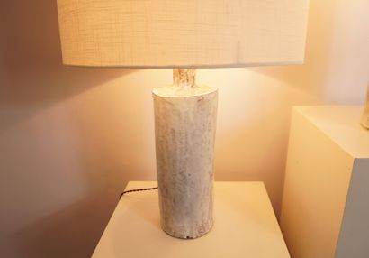 Paire de lampes en céramique engobe, blanche...