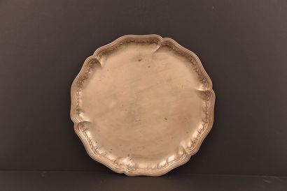 Plat rond en étain vers 1900
