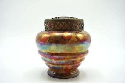 Verre de Bohême. PIQUE FLEURS 067. Brun,...