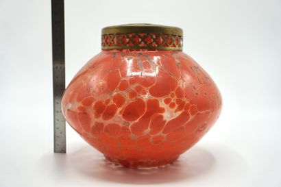 PIQUE FLEURS 069. Couleur rouge. Grand