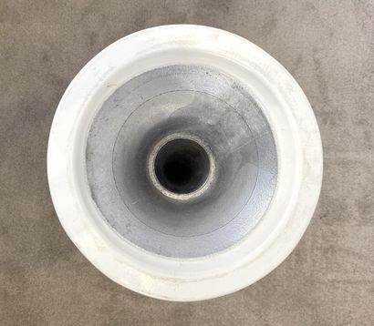 EERO SAARINEN (1910-1961). Table de salle...