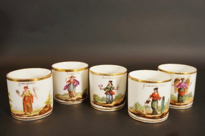 Epoque Empire. Service à café en porcelaine....