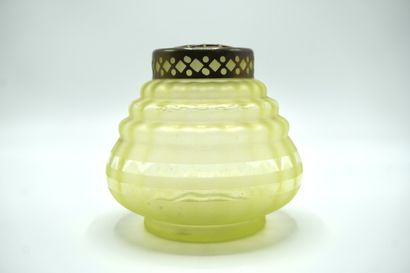 PIQUE FLEURS 082. Couleur vert eau. Moye...