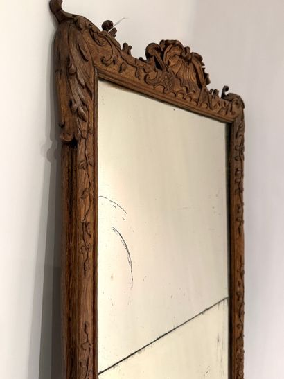 Liège fin XVIIIe. Très beau miroir en chêne...