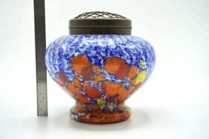 Verre de Bohême. PIQUE FLEURS 051. En verre...