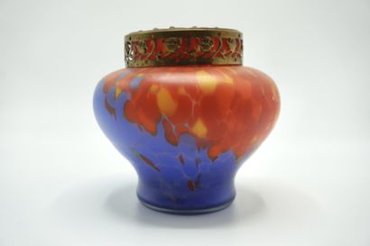 PIQUE FLEURS 074. Couleur rouge et bleu....