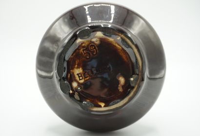 Art nouveau. vase en céramique. H 30cm