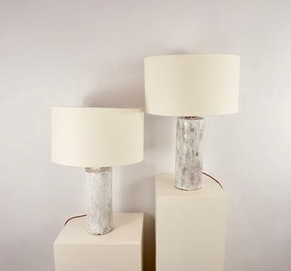 Paire de lampes en céramique engobe, blanche...