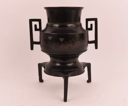 Chine. Vers 1900. Brasero en bronze