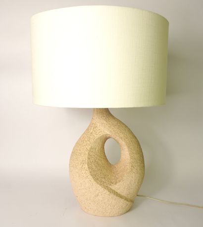 Pied de lampe en céramique. Vendu sans abat-jour.
Dimensions...