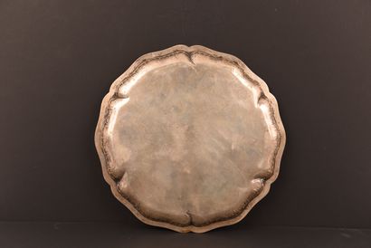 Plat rond en étain vers 1900