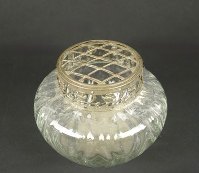PIQUE FLEURS 011. Verre.
Provenance, collection...