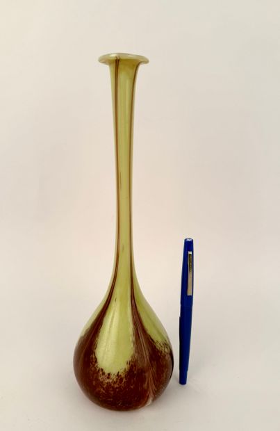 VAL SAINT LAMBERT, VSL. Inv 26004 / 22
Art-nouveau.
Vase...