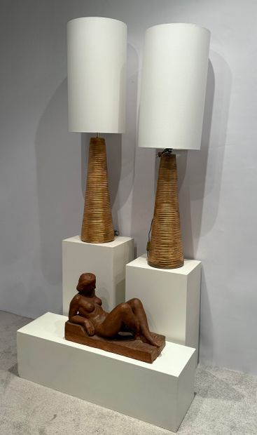 2 grandes lampes en céramique dorée, forme...