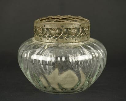 PIQUE FLEURS 011. Verre.
Provenance, collection...