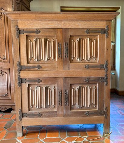 Style renaissance. Inv 6 V26007.
Meuble quatre...