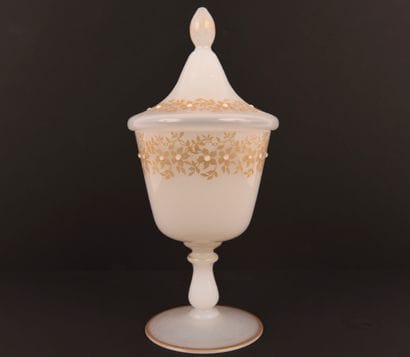OPALINE. Pot couvert