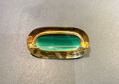 Broche en or et malachite, poids de la pierre...