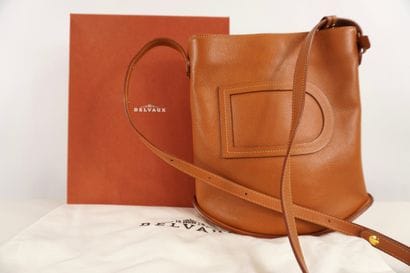 Delvaux. Nouveau. Boîte d'origine, miroir,...