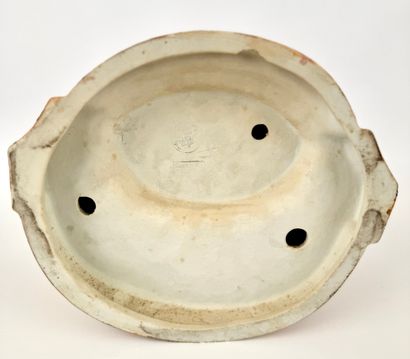 ALTENBURG. Inv 26004 / 42
Groupe en porcelaine...