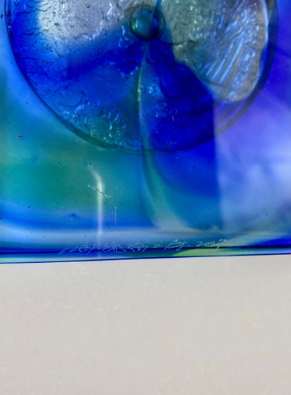 ASIA. Square paperweight, bluish glass, dragon...