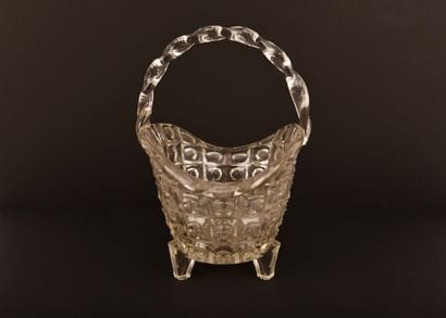 Panier en verre pincé.