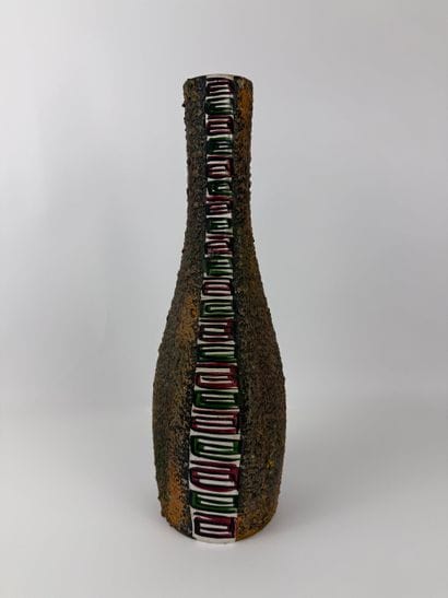 Grand vase XXe siècle. Motifs géométriques...