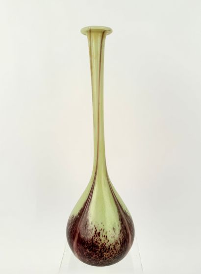 VAL SAINT LAMBERT, VSL. Inv 26004 /16
Art-nouveau.
Vase...
