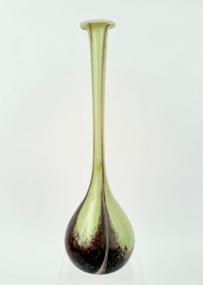 VAL SAINT LAMBERT, VSL. Inv 26004 / 22
Art-nouveau.
Vase...