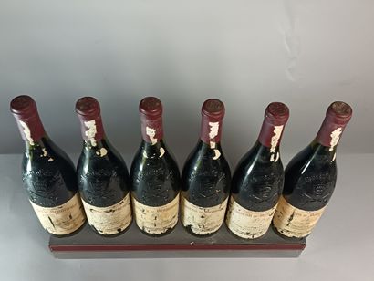 6 Bottles CHÂTEAUNEUF DU PAPE 1990
- Château...