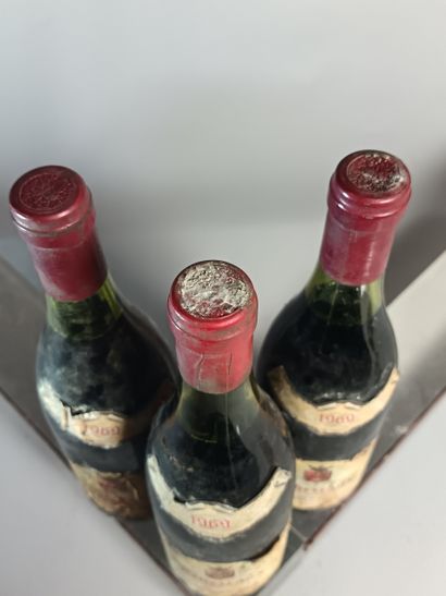 3 Bouteilles ECHEZEAUX Grand Cru 1969
- MUGNERET...