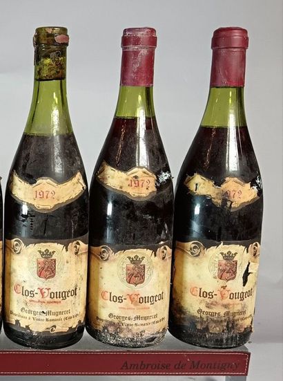 3 Bouteilles CLOS de VOUGEOT Grand cru 1972
-...